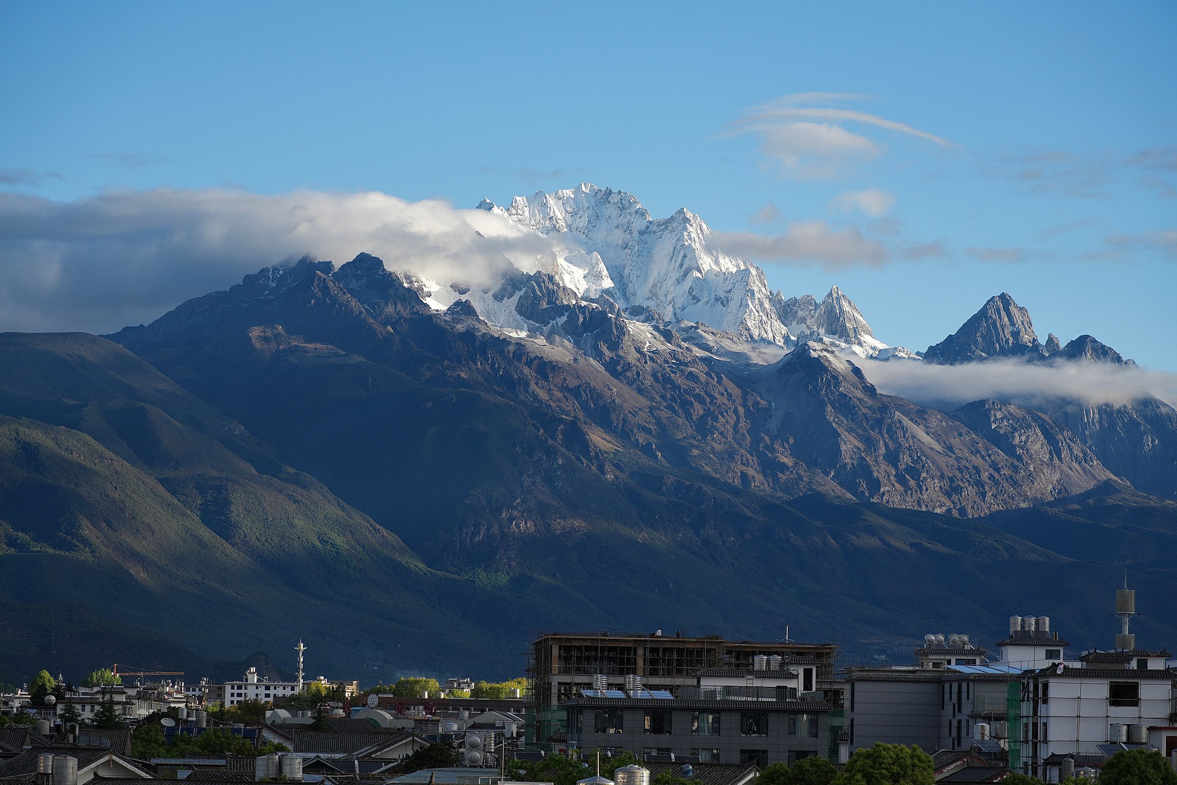 Tiger Leaping Gorge, Yunnan — cover photograph